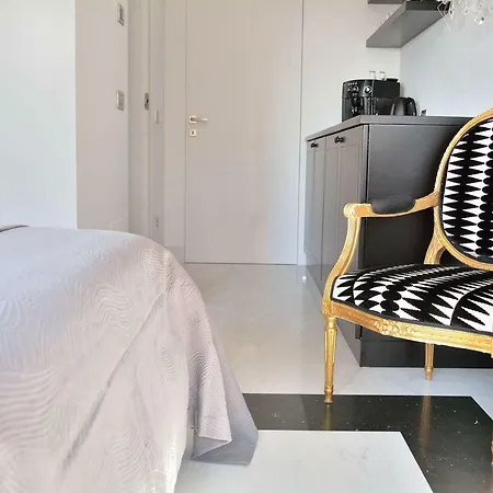 29 Via Filippo Turati Apartamento *